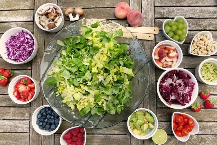 膝盖积水吃什么食物好
